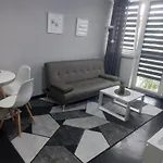 Na Jasnym Апартаменты Дзержонюв
